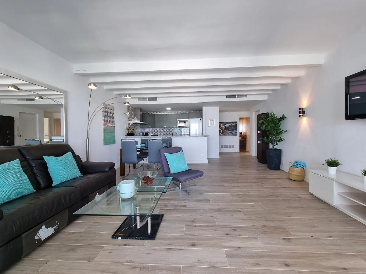 Apartment 2 Bedroom Frontline Puerto Banus Best Views Rdr299 Marbella