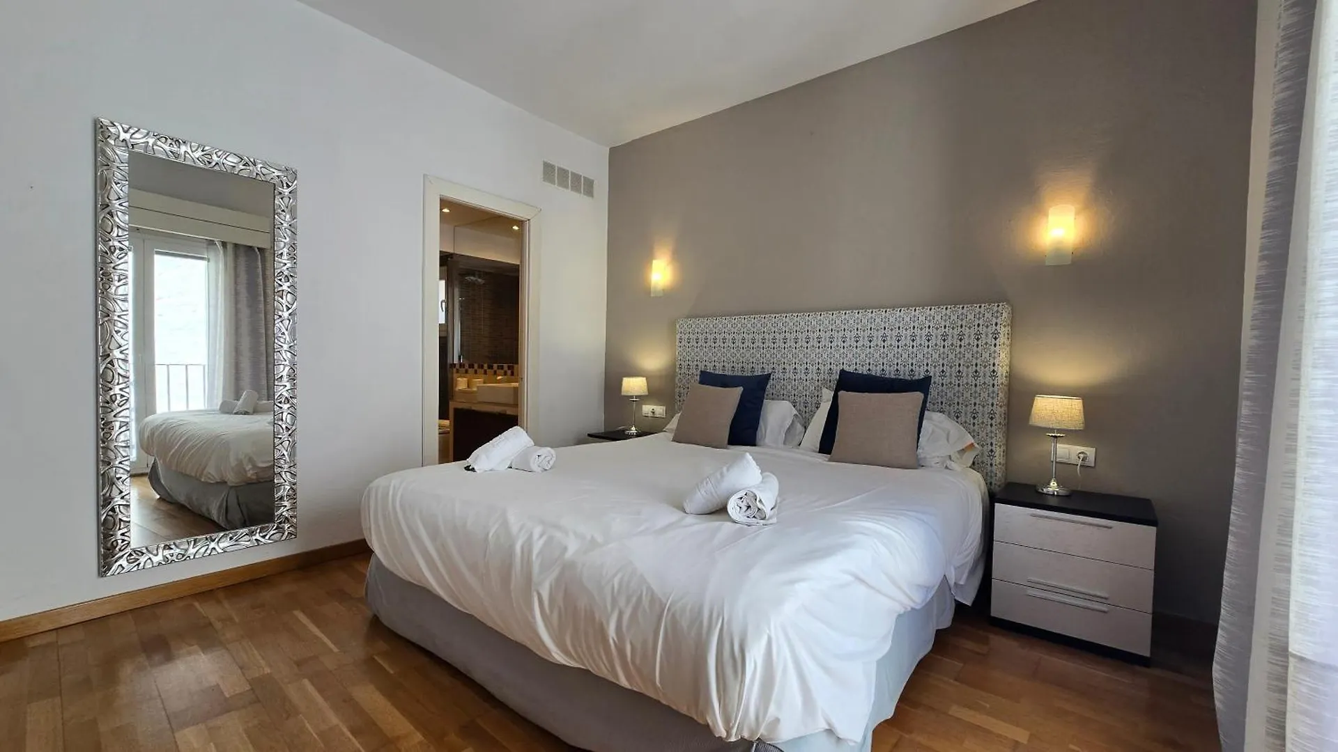 2 Bedroom Frontline Puerto Banus Best Views Rdr299 Marbella Spain